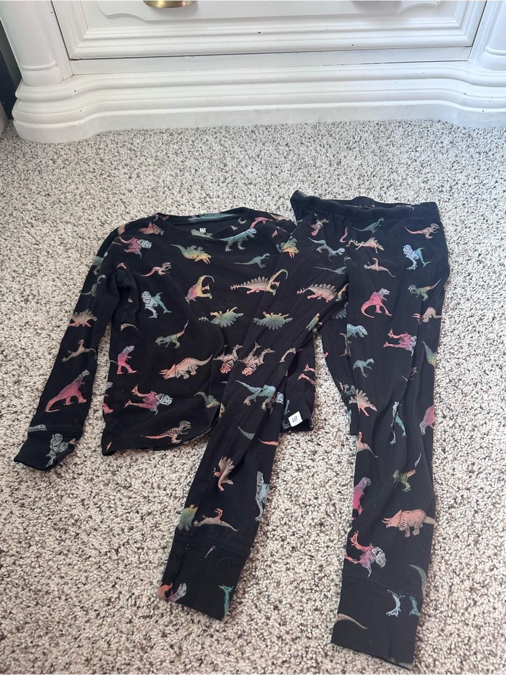 100% Organic Cotton GAP Black Kids Dinosaur Pajama Set Dino